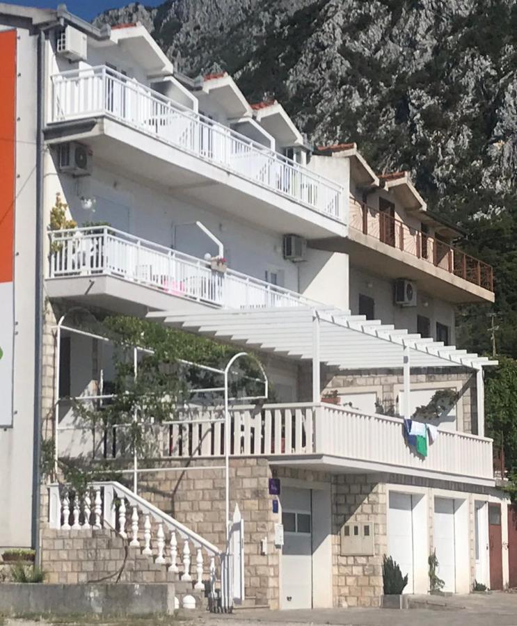 Apartments Mateljak グラダツ エクステリア 写真