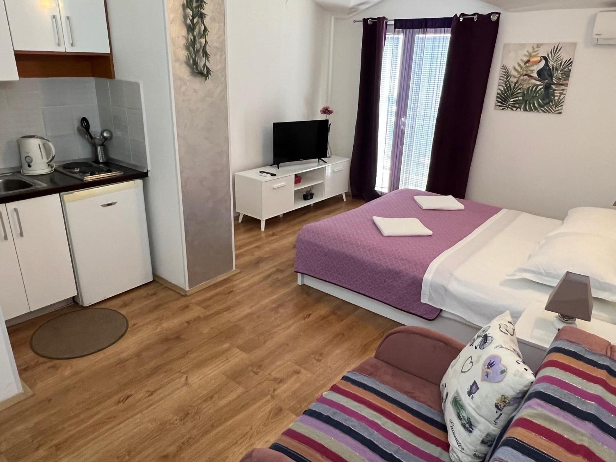 Apartments Mateljak グラダツ エクステリア 写真
