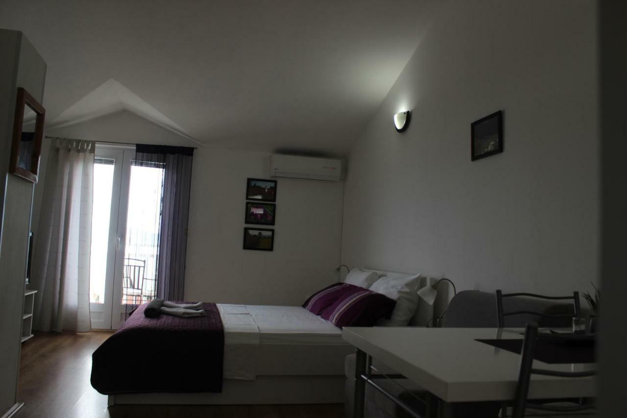 Apartments Mateljak グラダツ エクステリア 写真