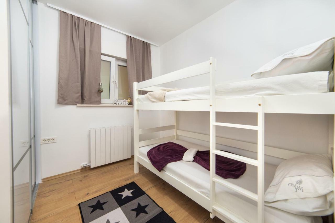 Apartments Mateljak グラダツ エクステリア 写真