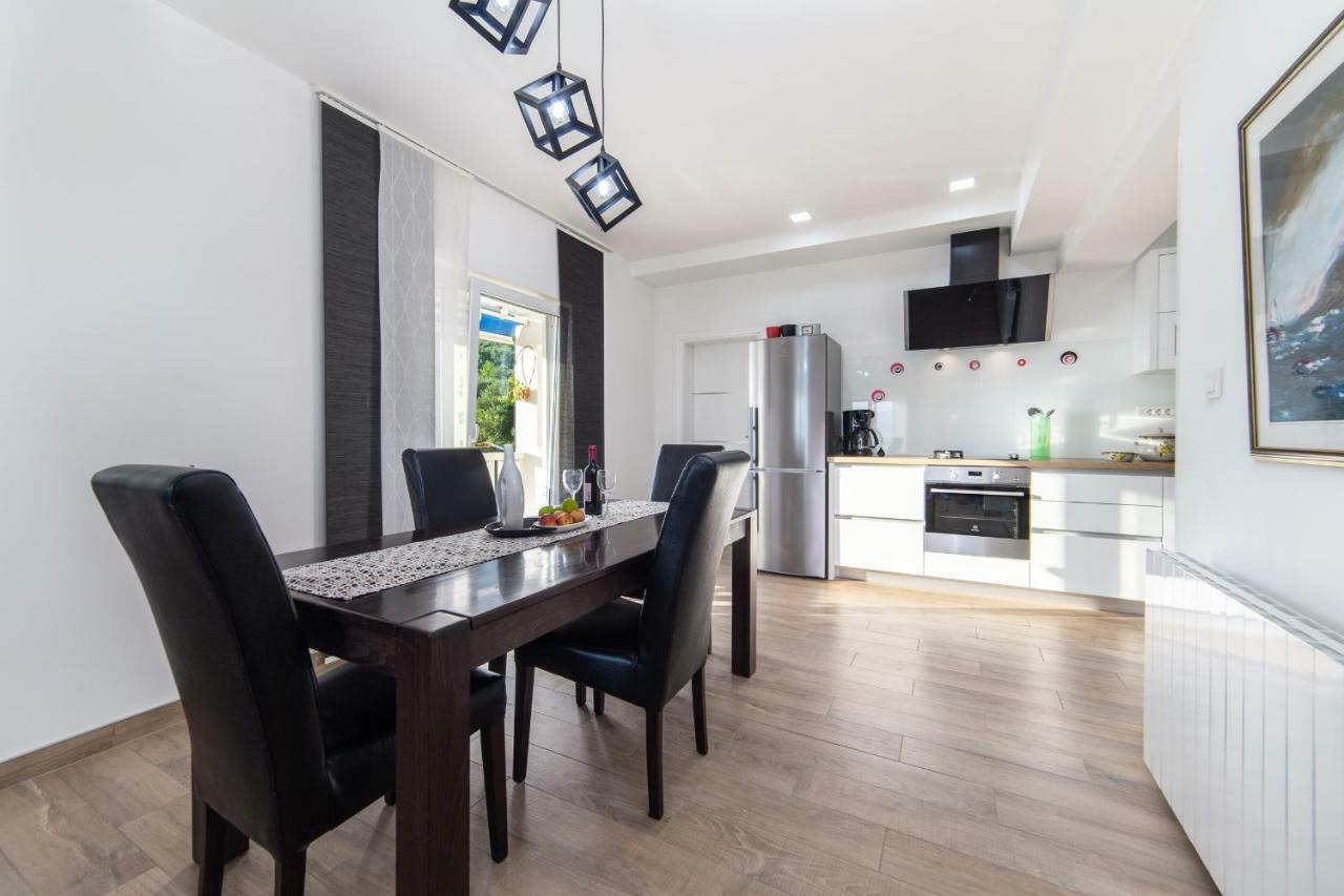 Apartments Mateljak グラダツ エクステリア 写真