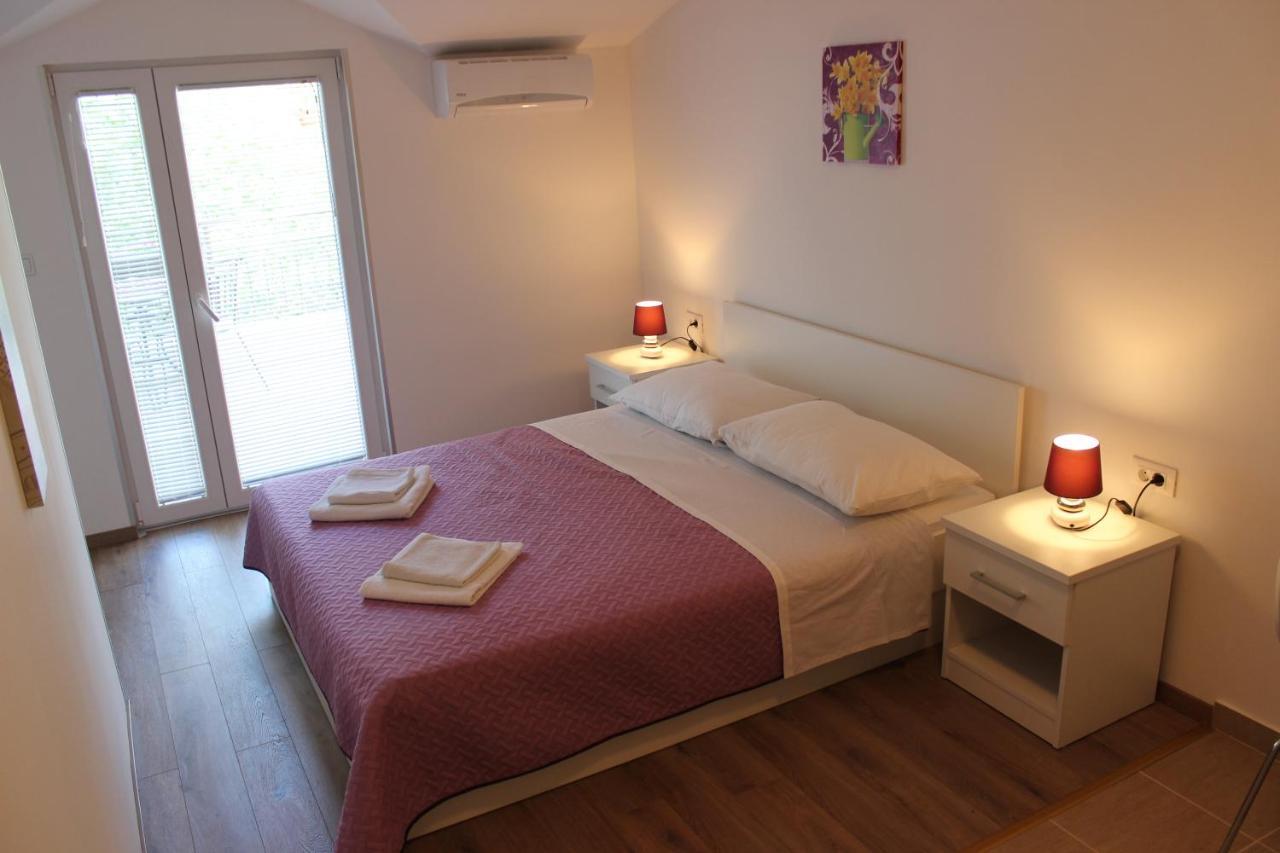 Apartments Mateljak グラダツ 部屋 写真